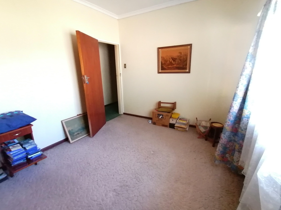 4 Bedroom Property for Sale in Stellenberg Western Cape